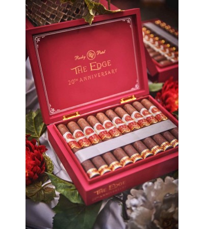 Rocky Patel The Edge 20th Anniversary Sixty 10'lu